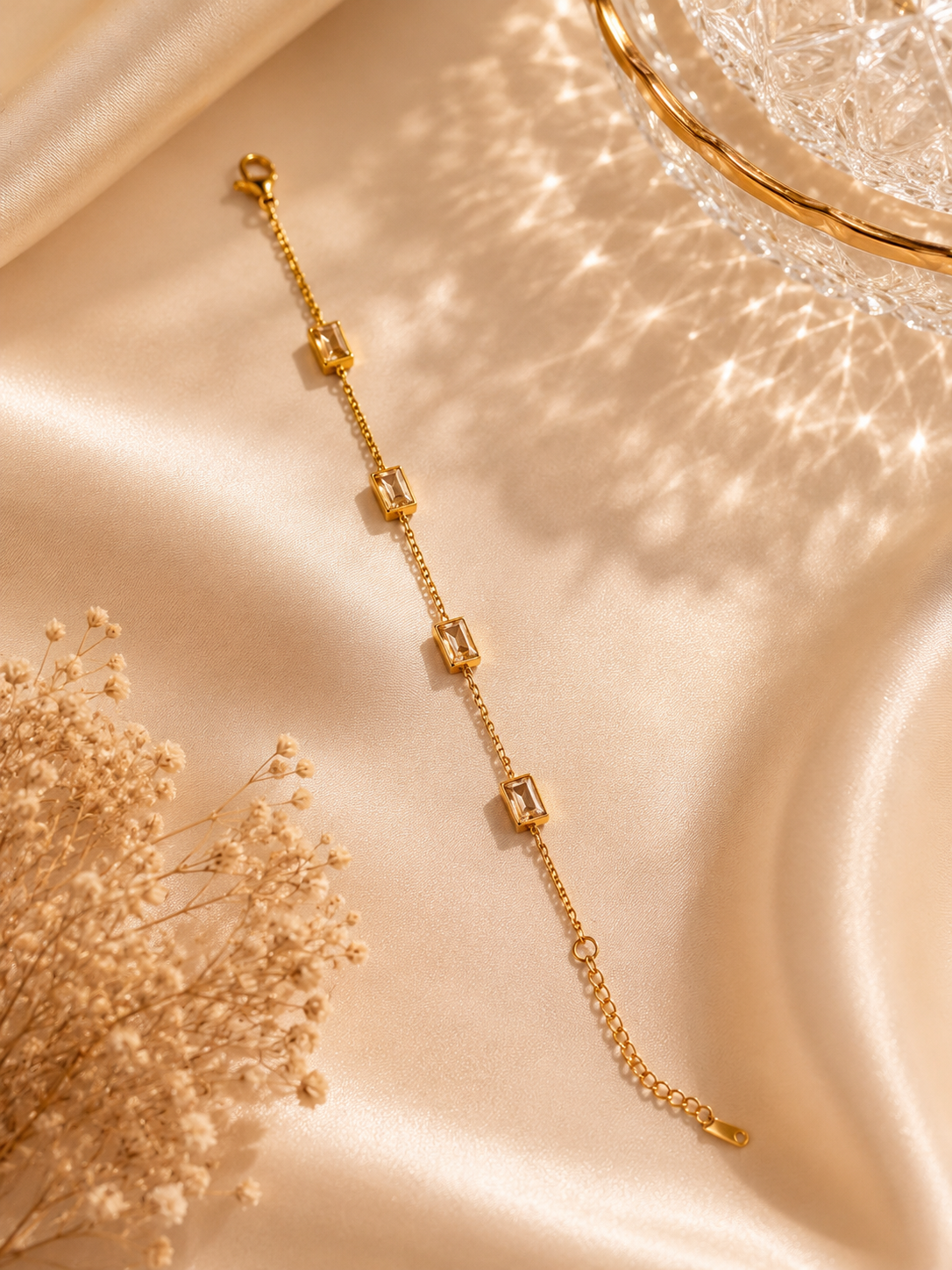 Minimalist Baguette Crystal Bracelet – Gold-Tone Elegance